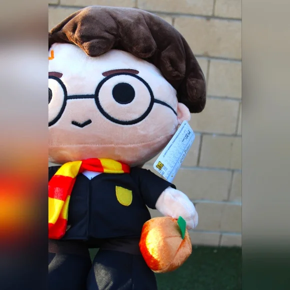 ✨🆕✨ Harry Potter. Seasonal Plush Room Décor - Picture 6 of 11